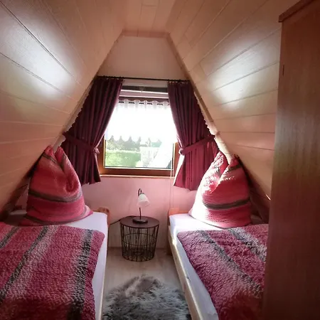Holiday home Cosy With Garden, Cleaning Included *